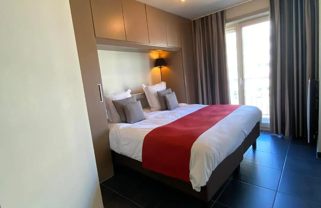 Hotel Royal-1