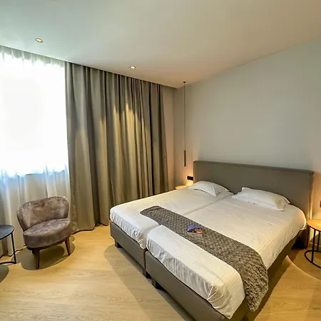 Hotel Villa Select-2